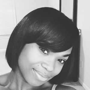 Meet your Posher, Crystal